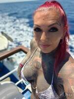 Stella
  Debrecen
  50 éves