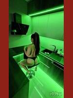 Molly
  Salgótarján
  24 years old