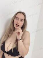 AriannaEs..
  Budapest (9. Suchen)
  24 Alter