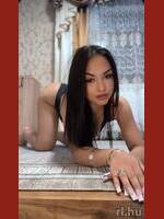 Denisa
  Szolnok
  19 years old