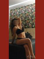 Petra
  Hévíz
  20 éves
