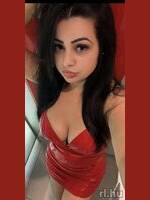 Tifani
  Szeged
  20 years old